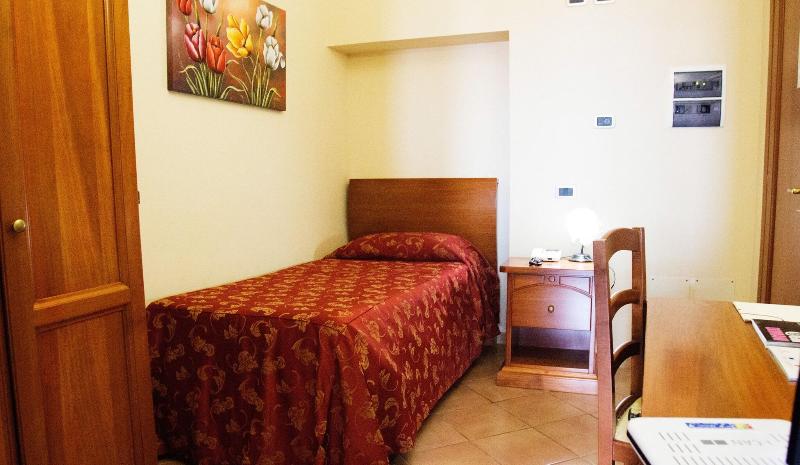 Hotel Garibaldi - Oda
