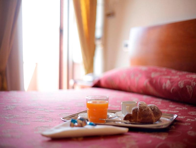 Hotel Garibaldi - Oda