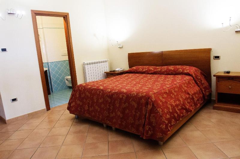 Hotel Garibaldi - Oda