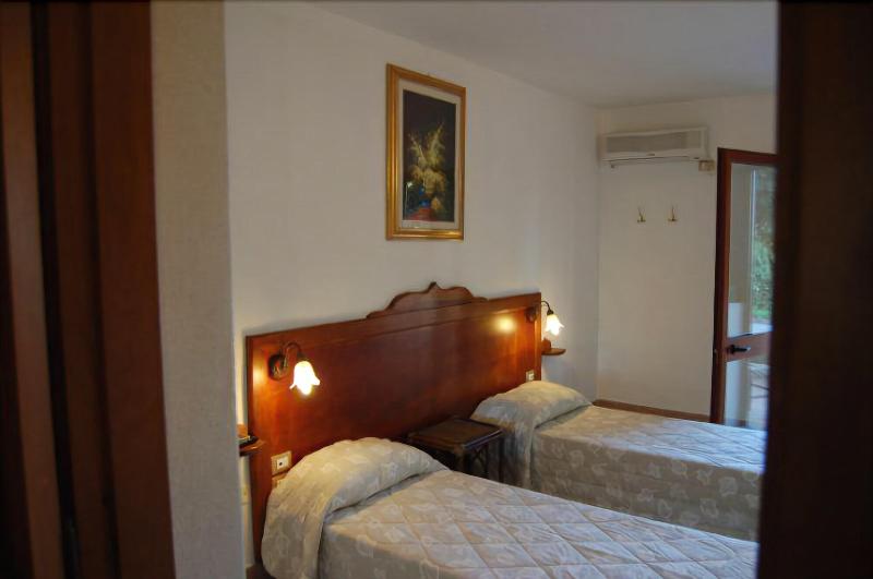 Tanit Hotel Ristorante Museo - Oda
