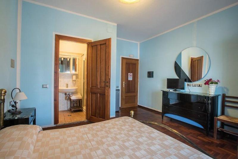 Tanit Hotel Ristorante Museo - Oda