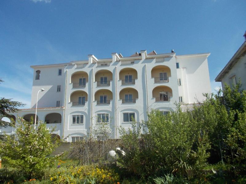 Sa 'E Jana - Genel
