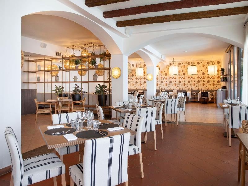 Mangia's Santa Teresa Sardinia, Curio Collection - Restoran