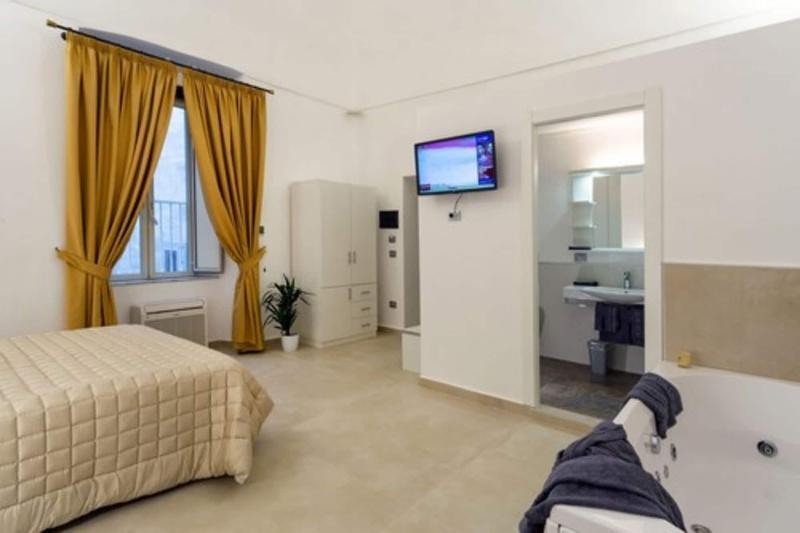 Hotel Il Tesoro Smart Suite & Spa - Oda