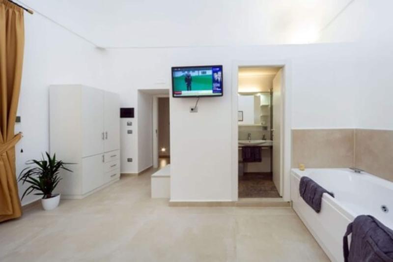 Hotel Il Tesoro Smart Suite & Spa - Oda