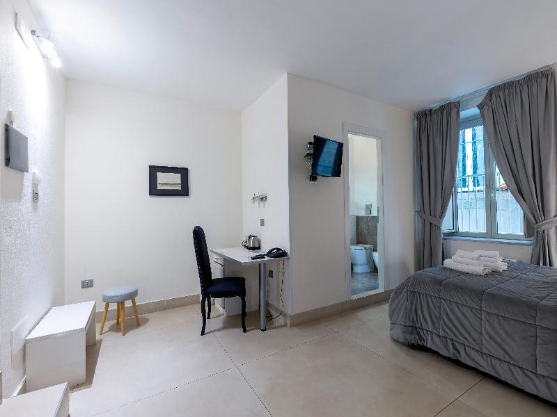 Hotel Il Tesoro Smart Suite & Spa - Oda