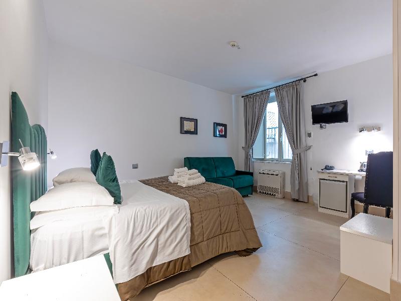 Hotel Il Tesoro Smart Suite & Spa - Oda