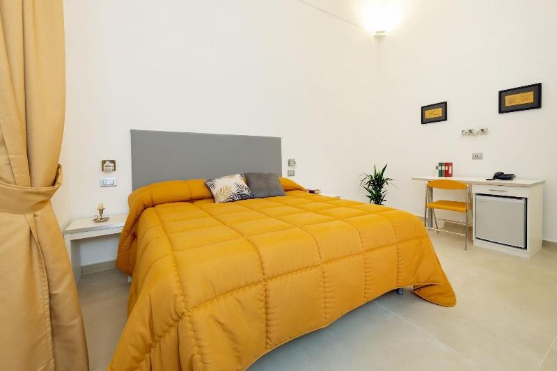Hotel Il Tesoro Smart Suite & Spa - Oda