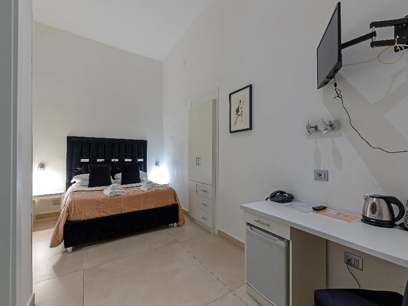 Hotel Il Tesoro Smart Suite & Spa - Oda