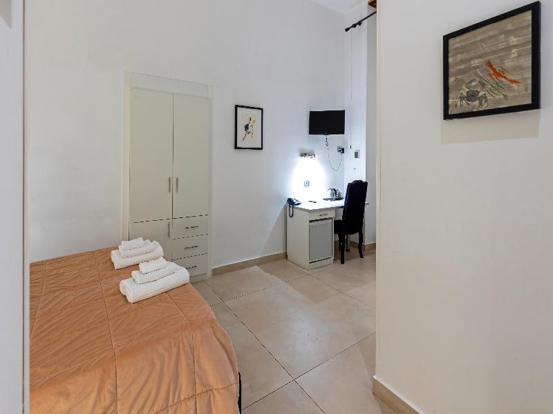 Hotel Il Tesoro Smart Suite & Spa - Oda
