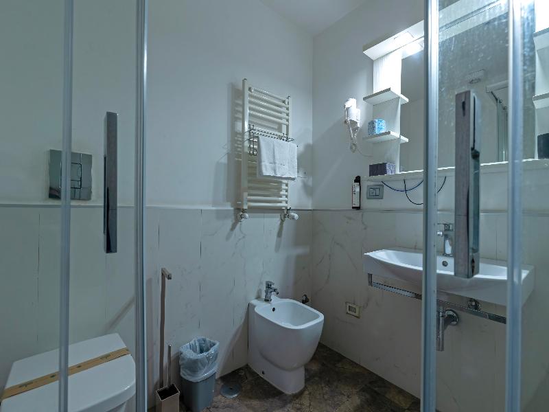 Hotel Il Tesoro Smart Suite & Spa - Oda