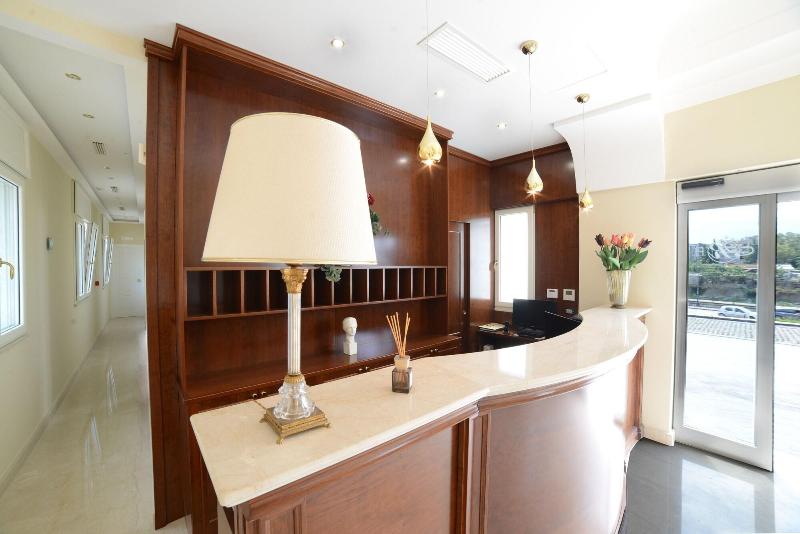 Grand Hotel Royal - Lobi
