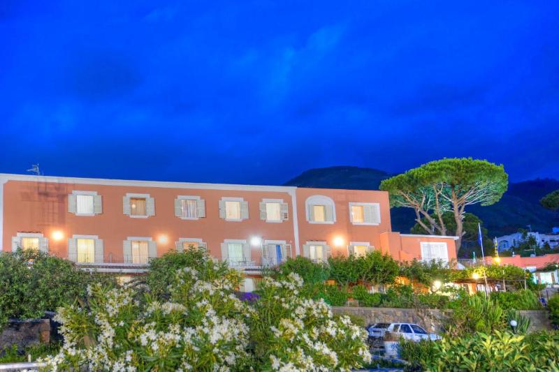 Hotel Villa Mena - Genel