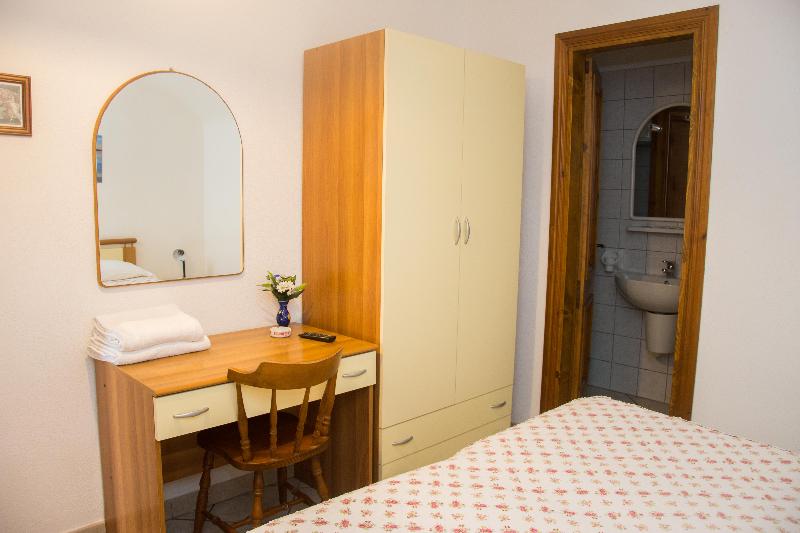 Hotel Villa Mena - Oda