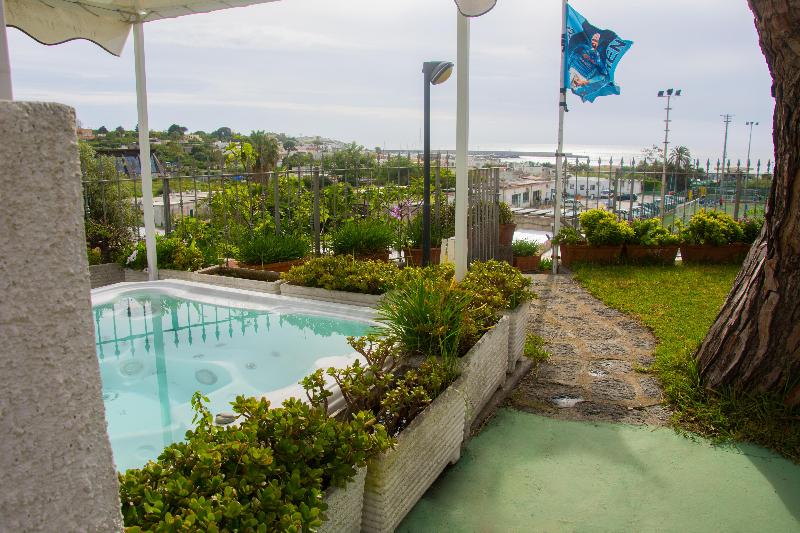 Hotel Villa Mena - Havuz