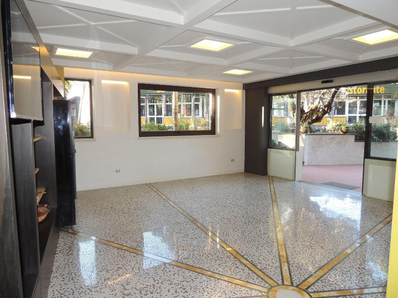 Hotel Zeus Pompei - Lobi
