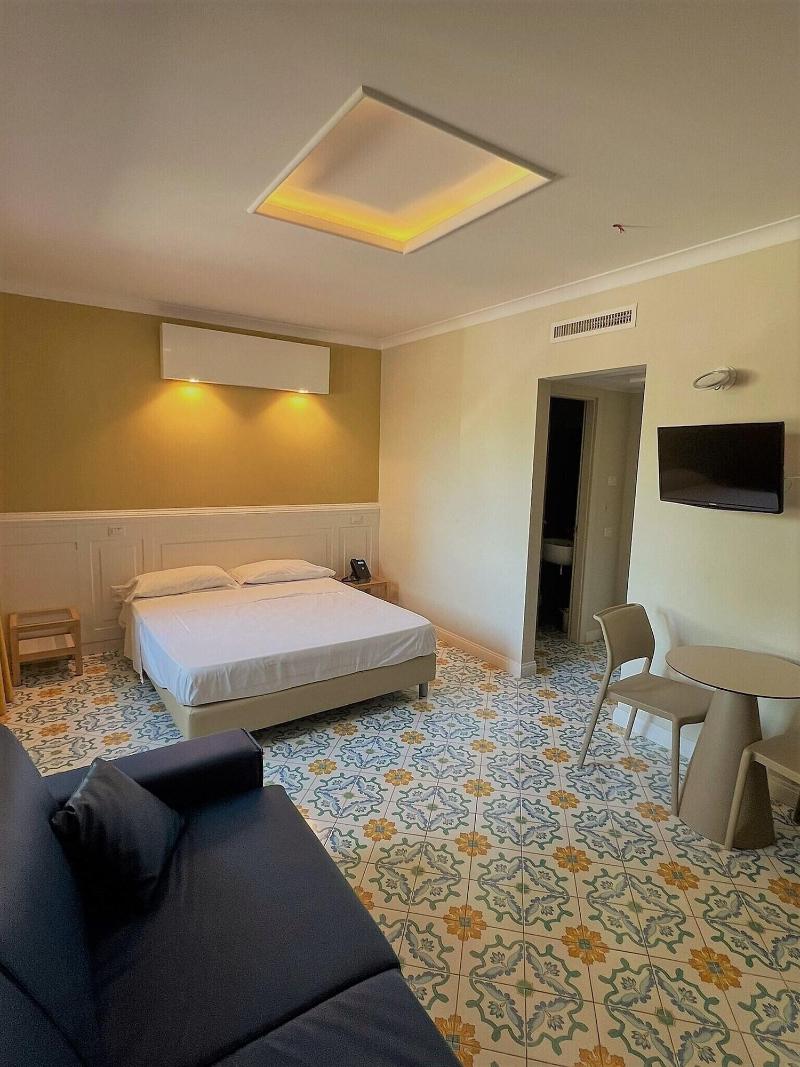 Hotel Zeus Pompei - Genel
