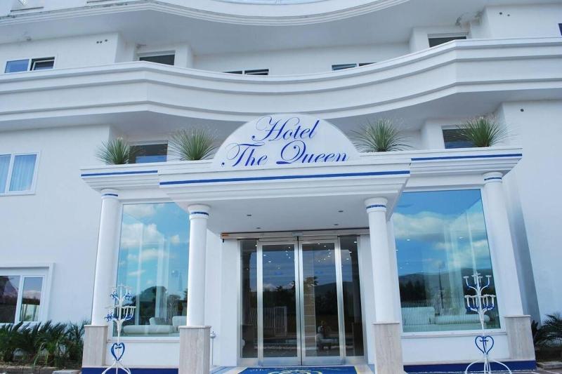 Hotel The Queen - Genel