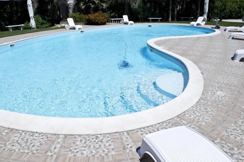 Hotel The Queen - Havuz