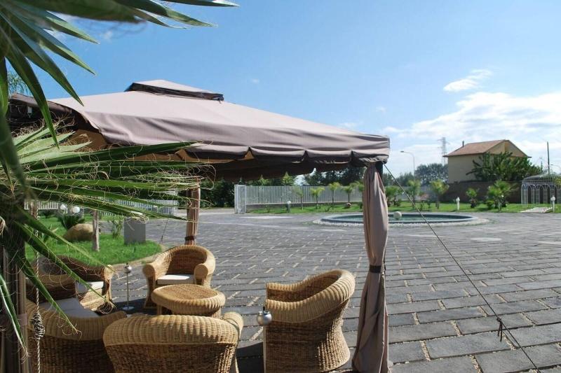 Hotel The Queen - Teras