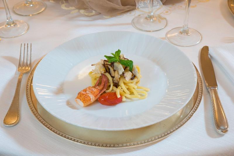 Hotel De La Ville Avellino - Restoran