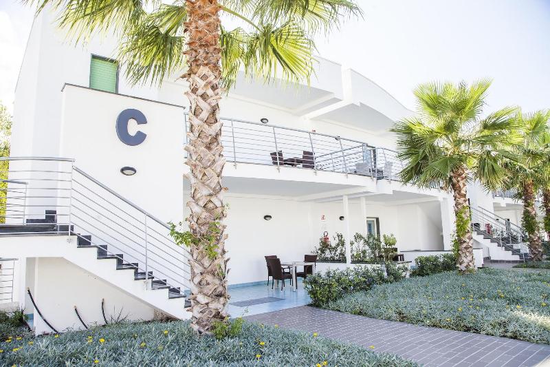 Medea Beach Resort - Teras