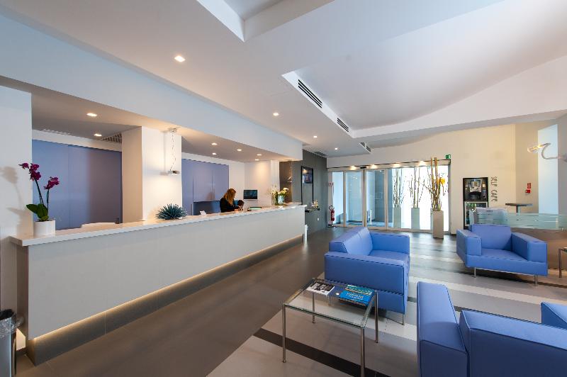Hotel Executive Inn - Lobi