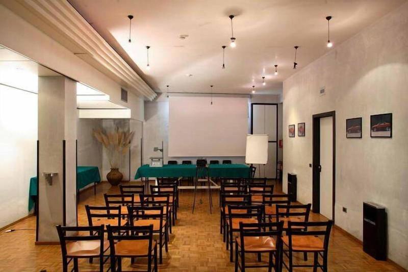 L'Angolo di Beppe - Toplantı