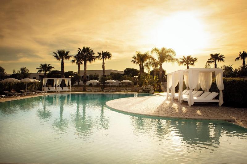 Hotel Resort Mulino A Vento - Havuz