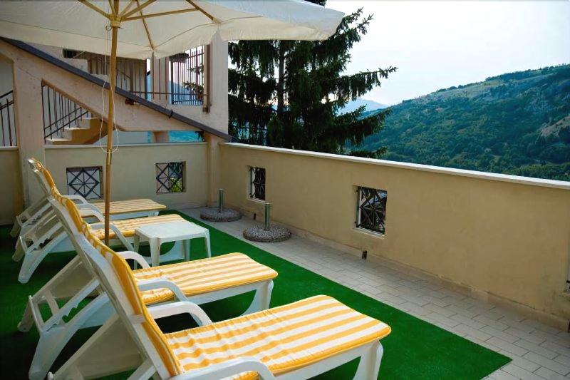 Hotel Viola - Teras