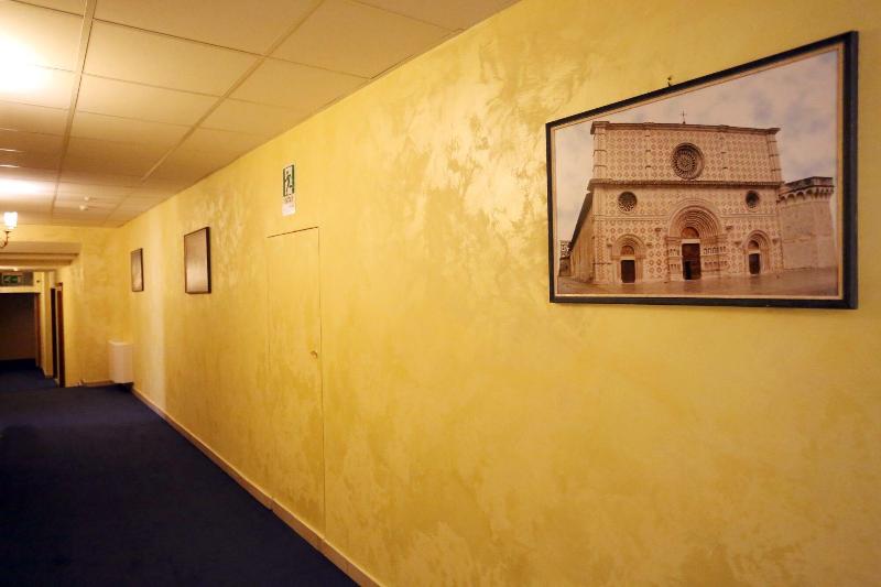 Hotel L'Aquila - Lobi