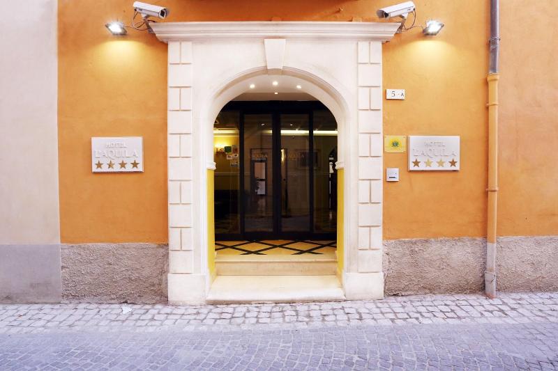 Hotel L'Aquila - Genel