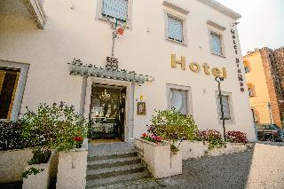 Hotel Bruman Salerno otel fotoğrafı