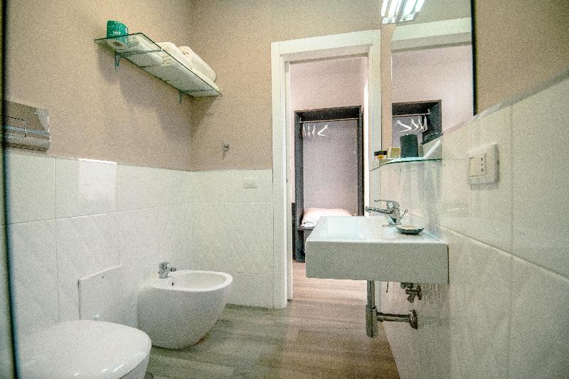 Hotel Bruman Salerno - Oda