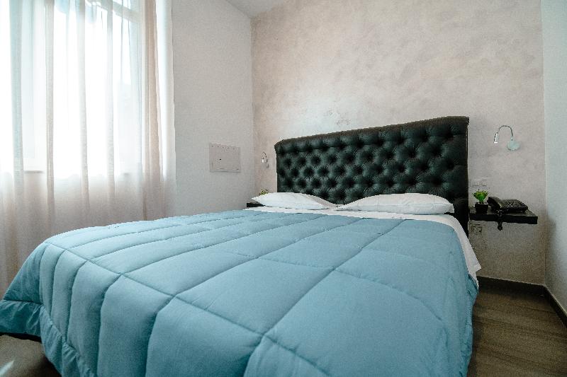 Hotel Bruman Salerno - Oda