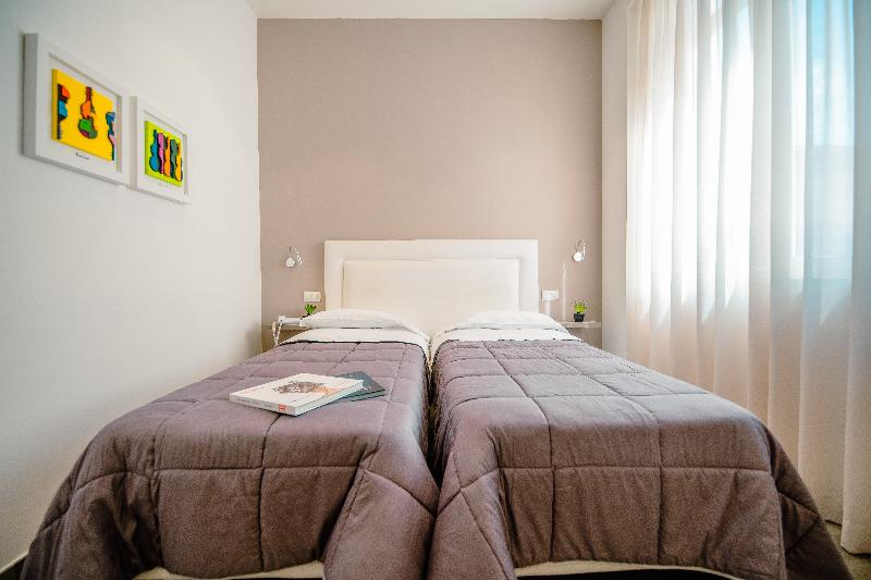 Hotel Bruman Salerno - Oda