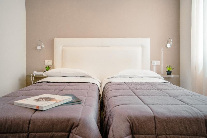 Hotel Bruman Salerno - Oda