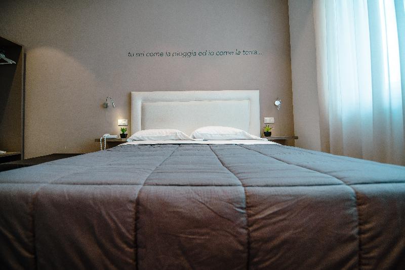 Hotel Bruman Salerno - Oda