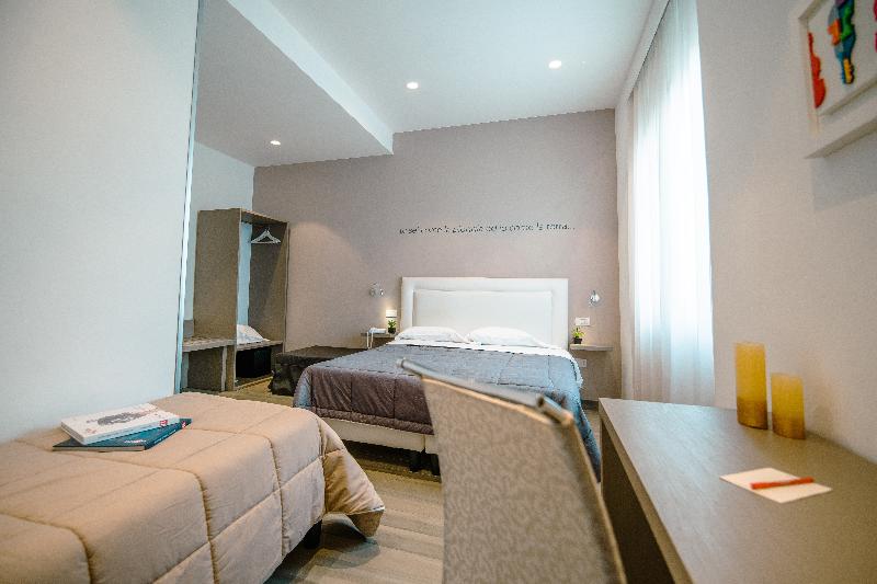 Hotel Bruman Salerno - Oda