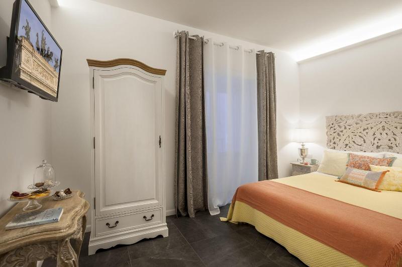 Palazzo Natoli Boutique Hotel - Oda
