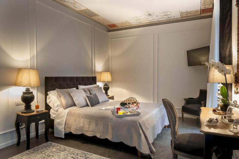 Palazzo Natoli Boutique Hotel - Oda