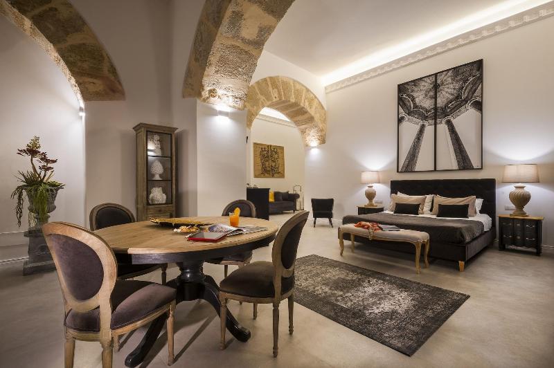 Palazzo Natoli Boutique Hotel - Oda