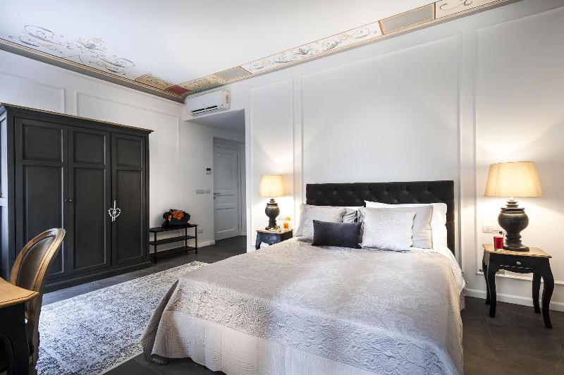 Palazzo Natoli Boutique Hotel - Oda