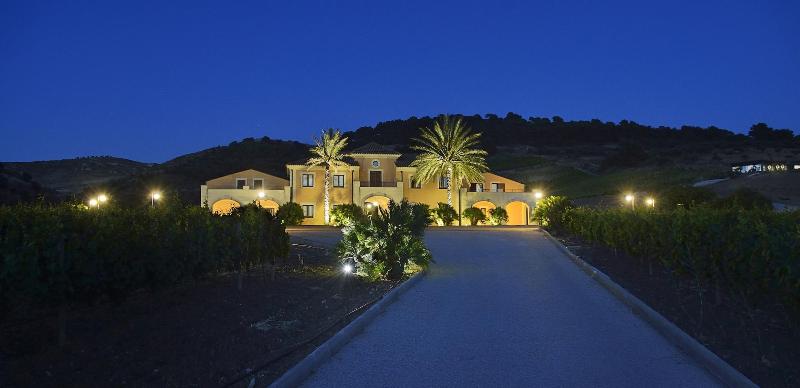 Baglio Caruana Cantina & Relais - Genel