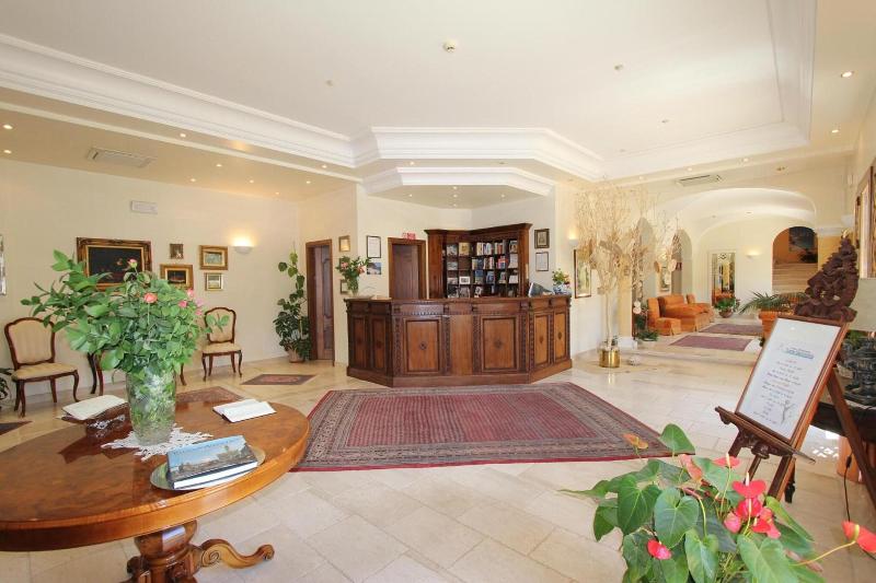 Hotel Torre Bennistra - Lobi