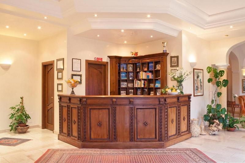 Hotel Torre Bennistra - Lobi