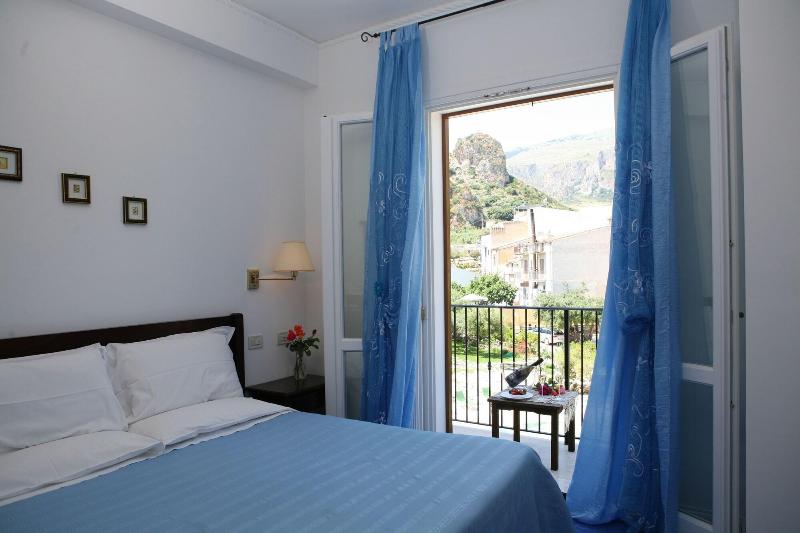 Hotel Torre Bennistra - Oda