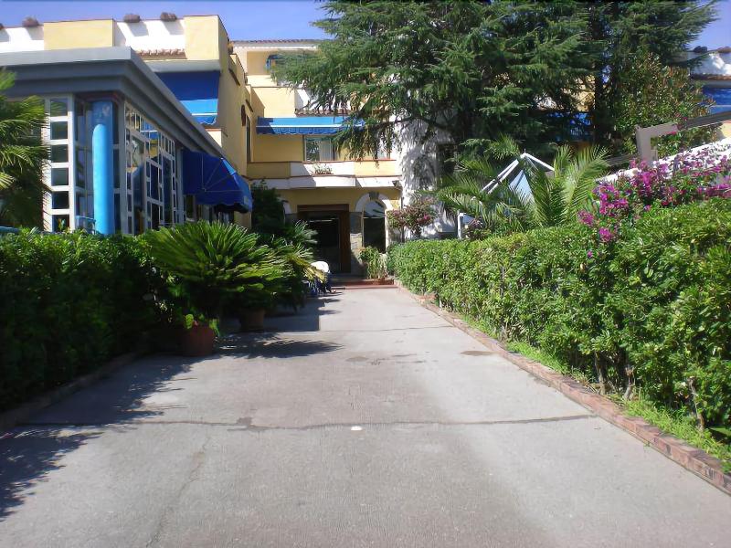 Hotel Seven Residence - Genel