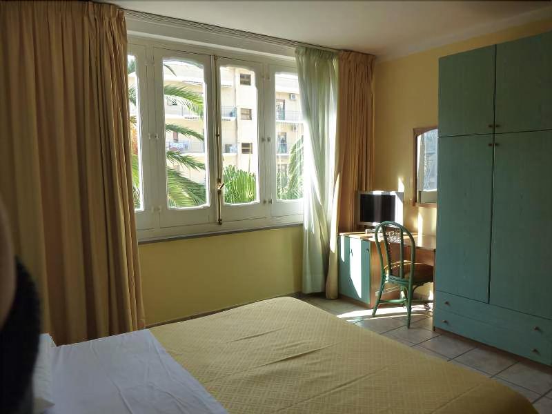 Mediterraneo Palace Depandance - Oda