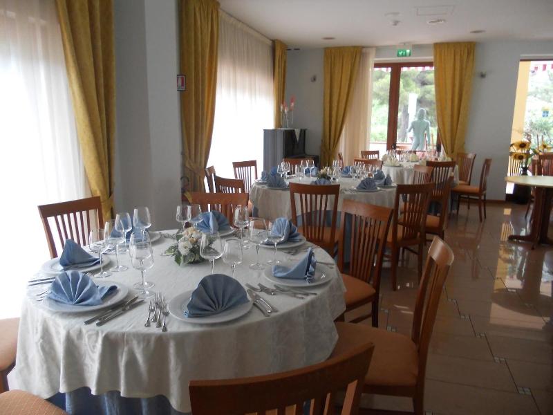 Real Asturias Hotel - Restoran